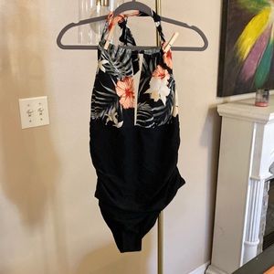 NWT Cupshe black/floral halter one piece swimsuit 2x